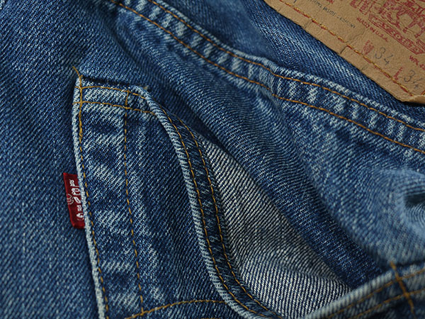 Levi's 501 e เล็กเย็บแบบซิงเกิ้ล Single